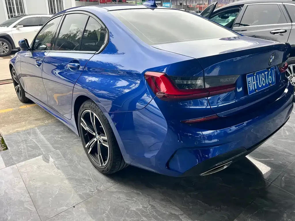 BMW 3 Series 2022 из CN, фото 9