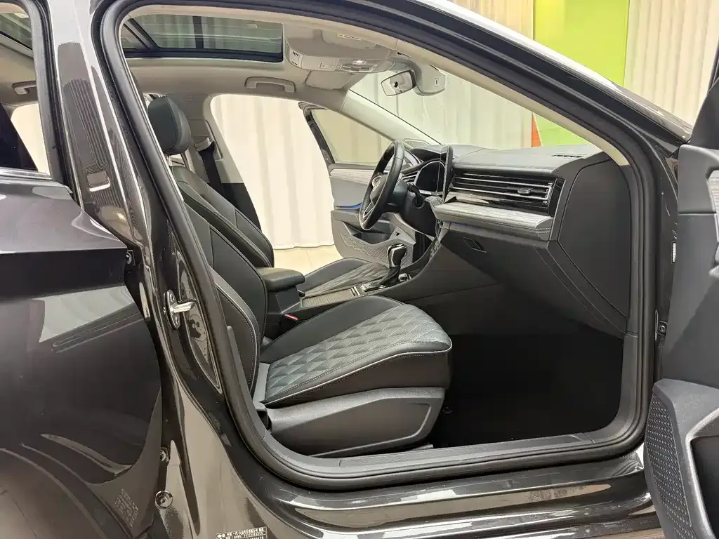 Volkswagen Sagitar 2022 из CN, фото 7