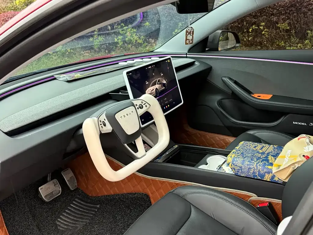 Tesla Model 3 — фото 2