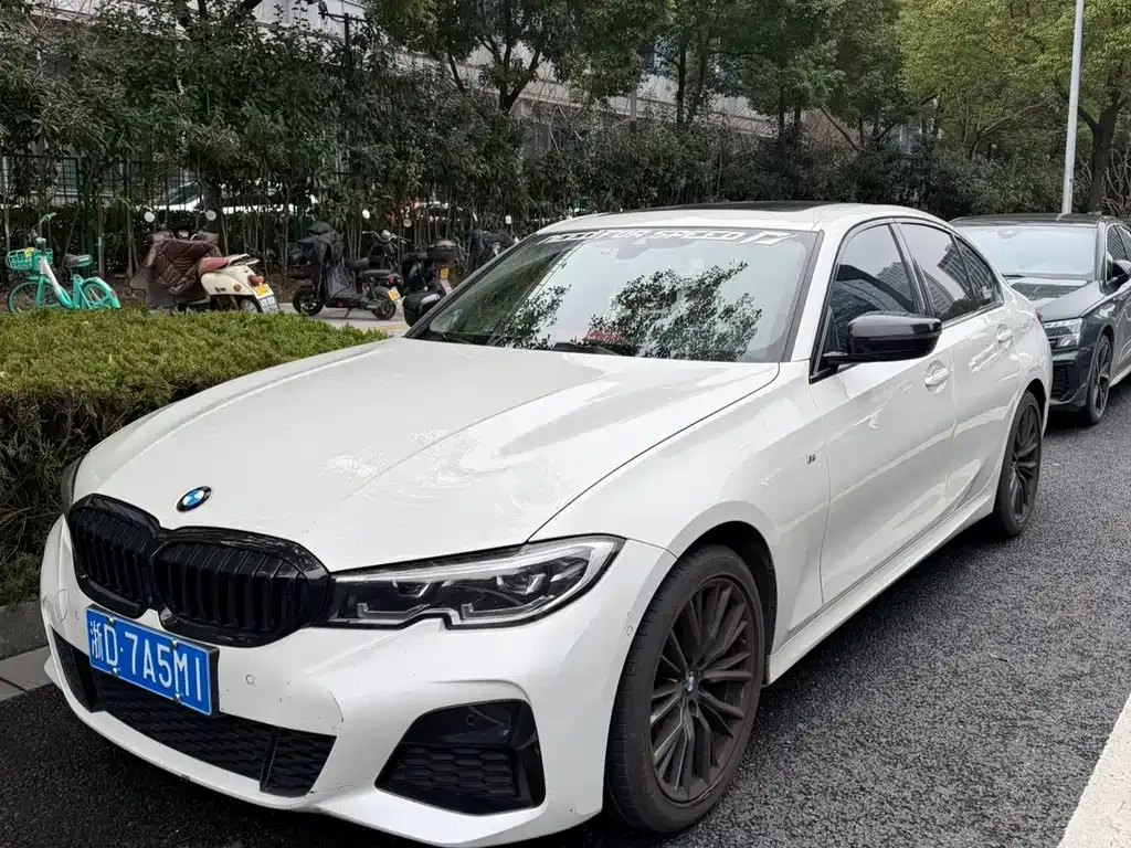 BMW 3 Series 2021 из CN, фото 1