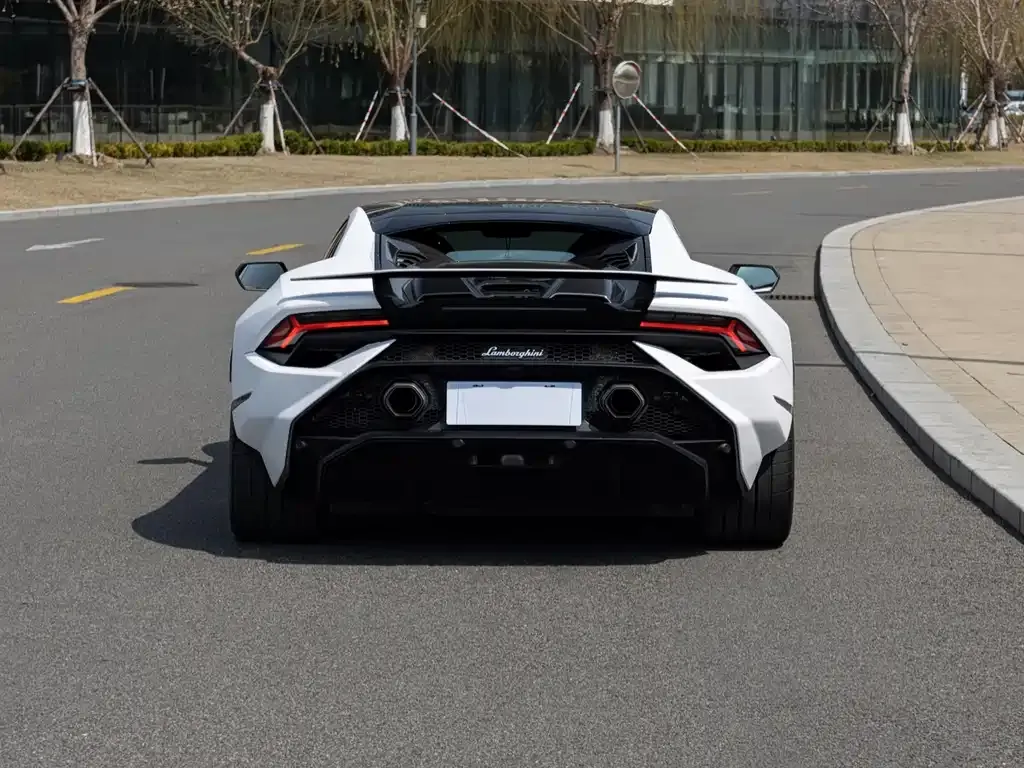 Lamborghini Huracan 2024 из CN, фото 7