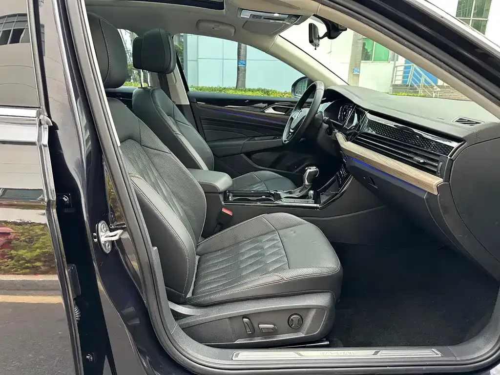 Volkswagen Passat 2021 из CN, фото 8
