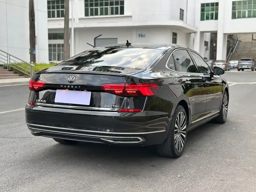 Volkswagen Passat 2021 из CN, фото 5