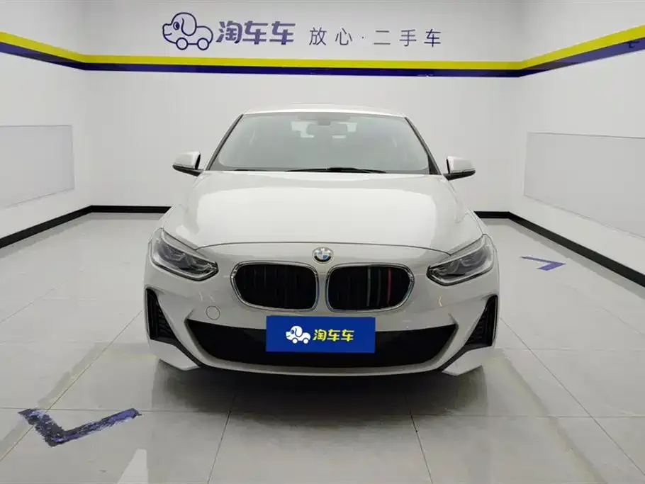 BMW 1 Series 2021 из CN, фото 2