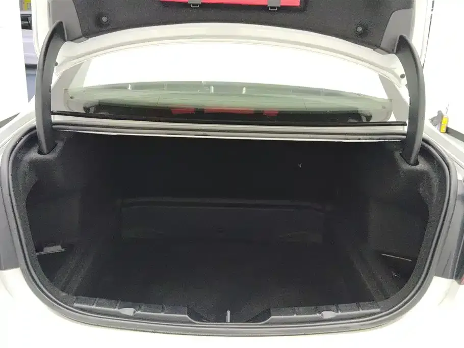 BMW 1 Series 2021 из CN, фото 10