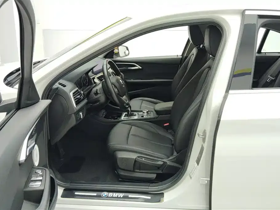 BMW 1 Series 2021 из CN, фото 7