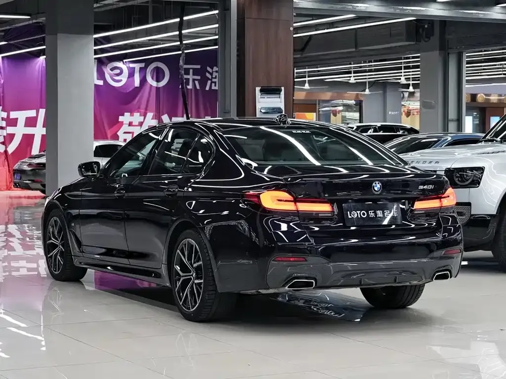 BMW 5 Series (Import) — фото 10