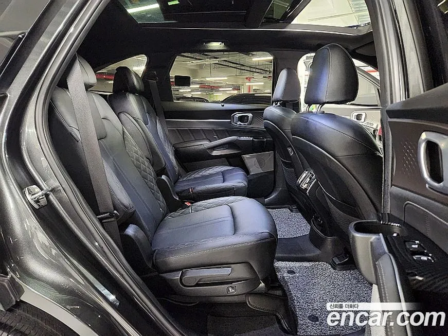 Kia Sorento — фото 9