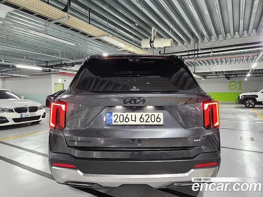 Kia Sorento — фото 6