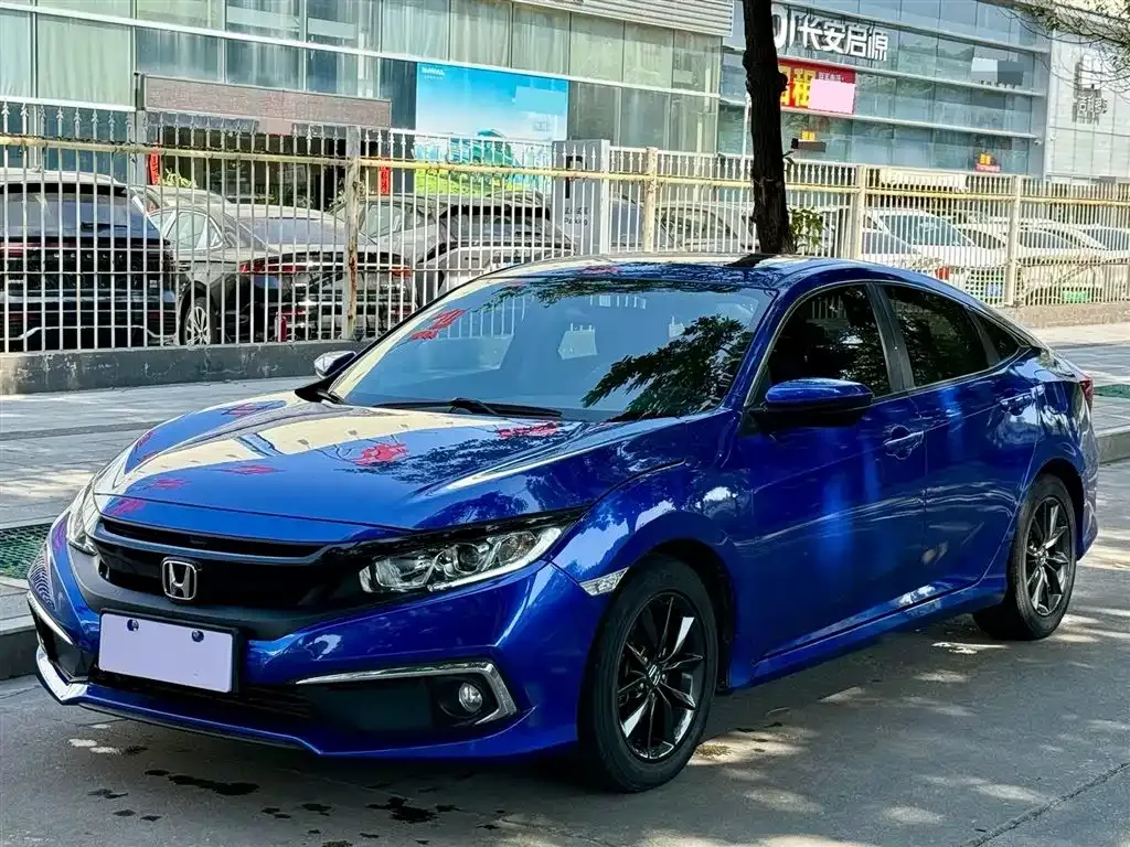 Honda Civic — фото 8