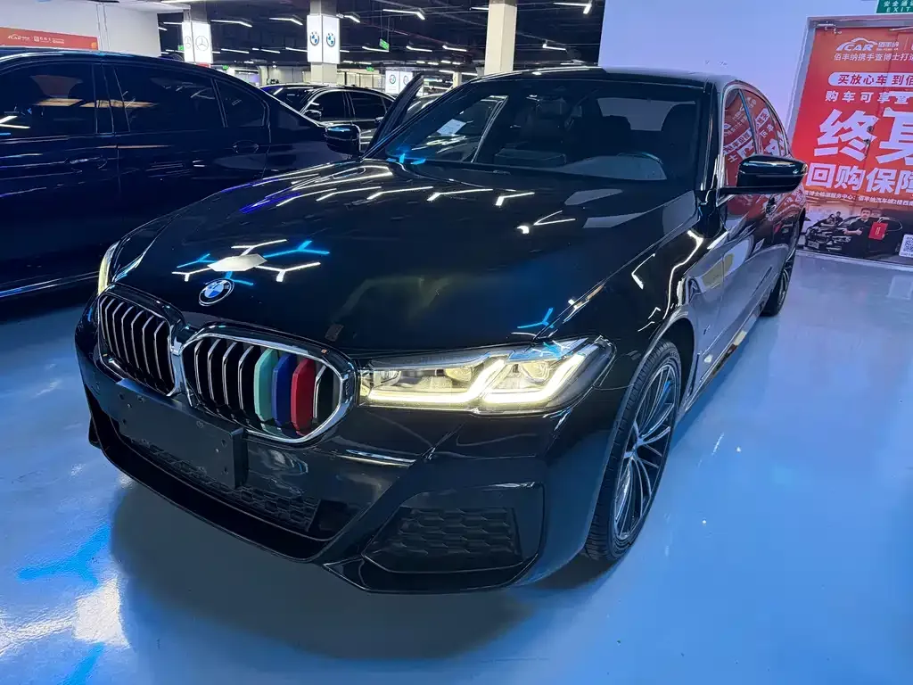 BMW 5 Series — фото 1