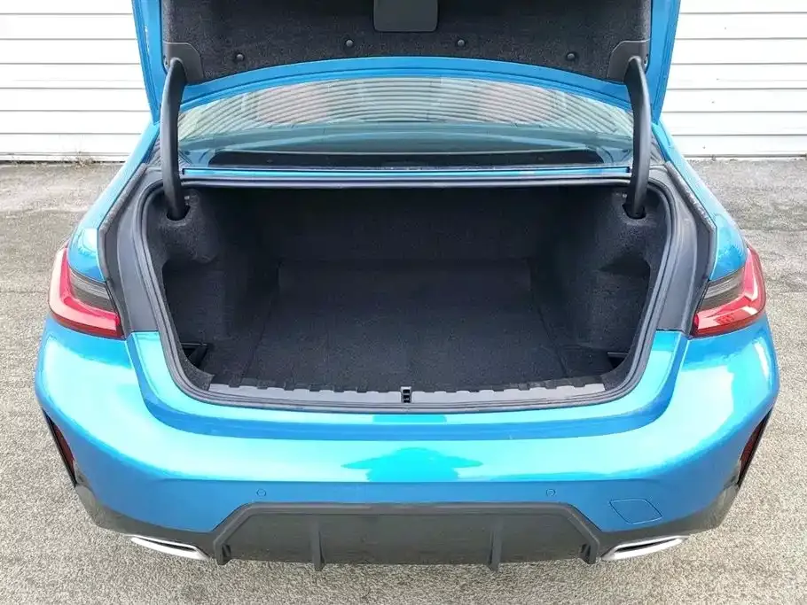 BMW 3 Series 2025 из CN, фото 10