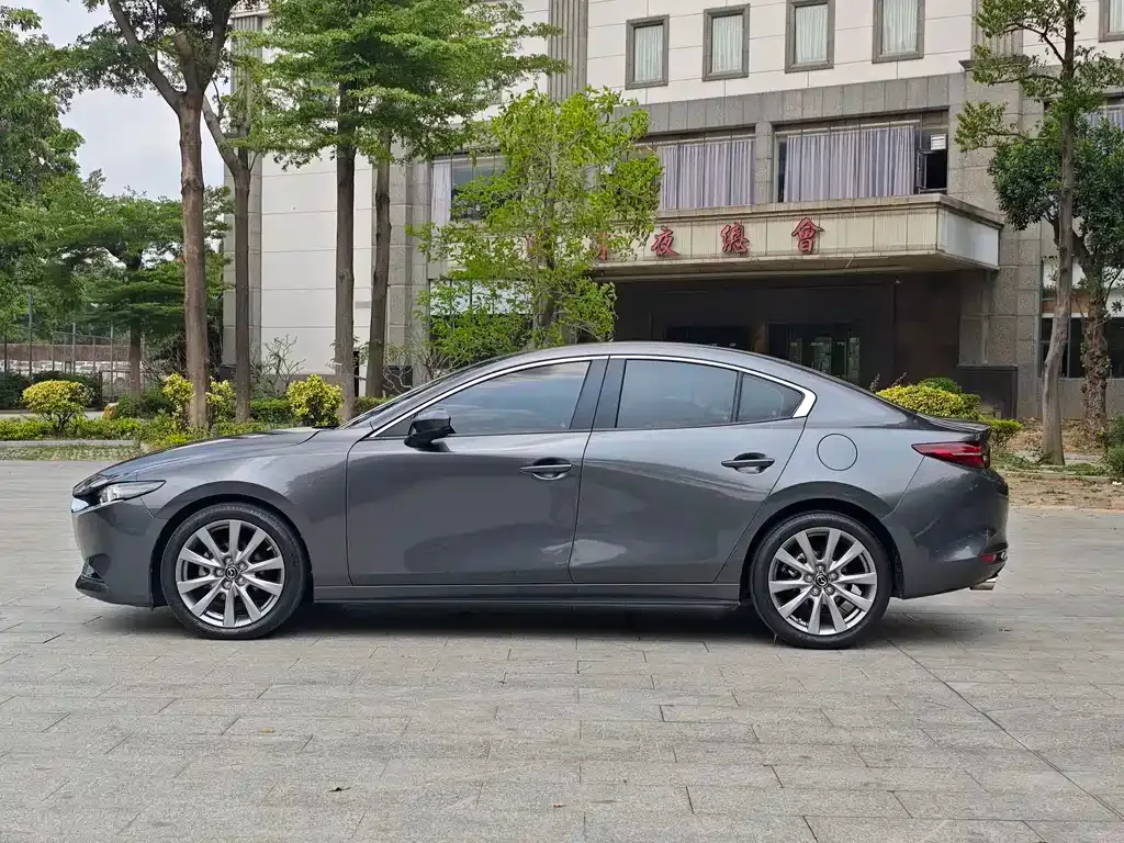 Mazda 3 Axela 2021 из CN, фото 5