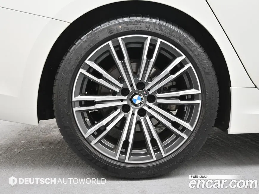 BMW 3-Series 2022 из KR, фото 6