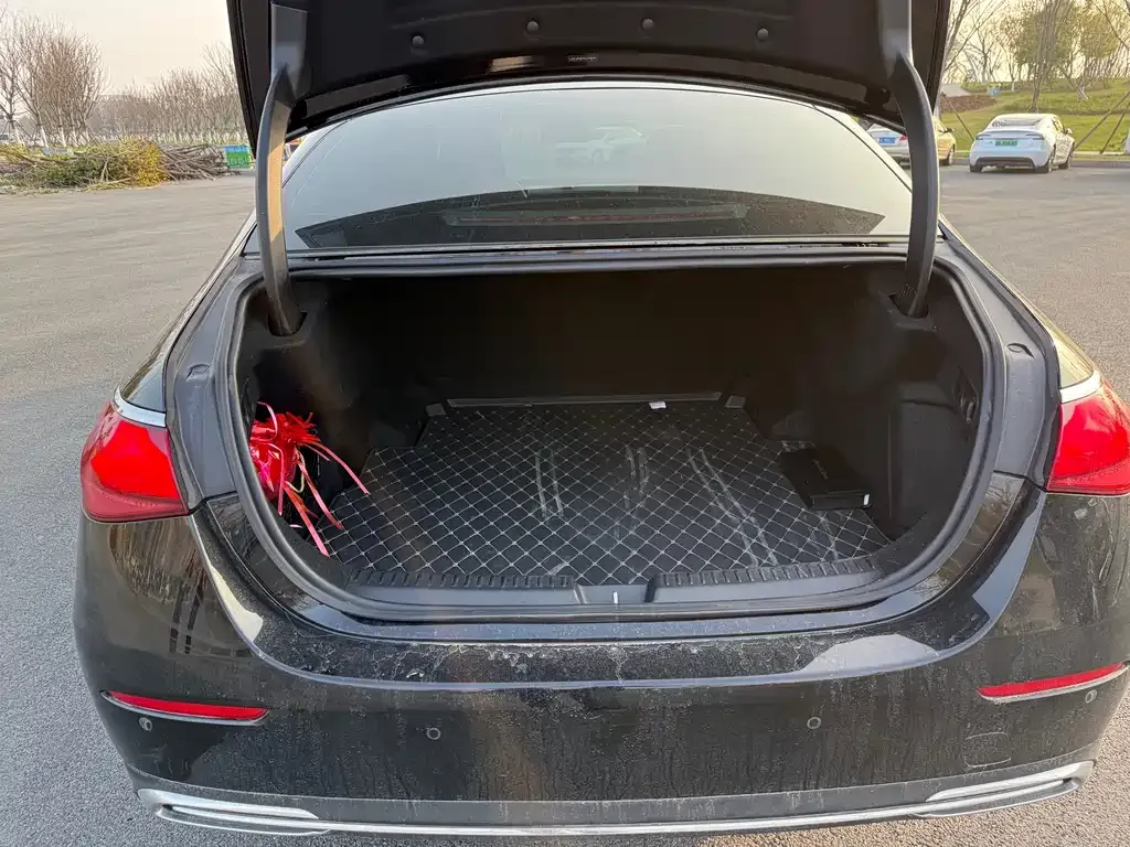 Mercedes-Benz E-Class 2024 из CN, фото 10