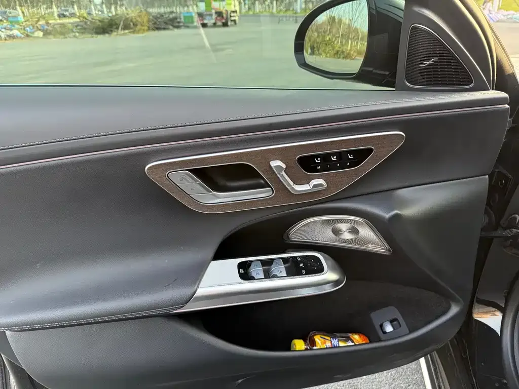 Mercedes-Benz E-Class 2024 из CN, фото 4