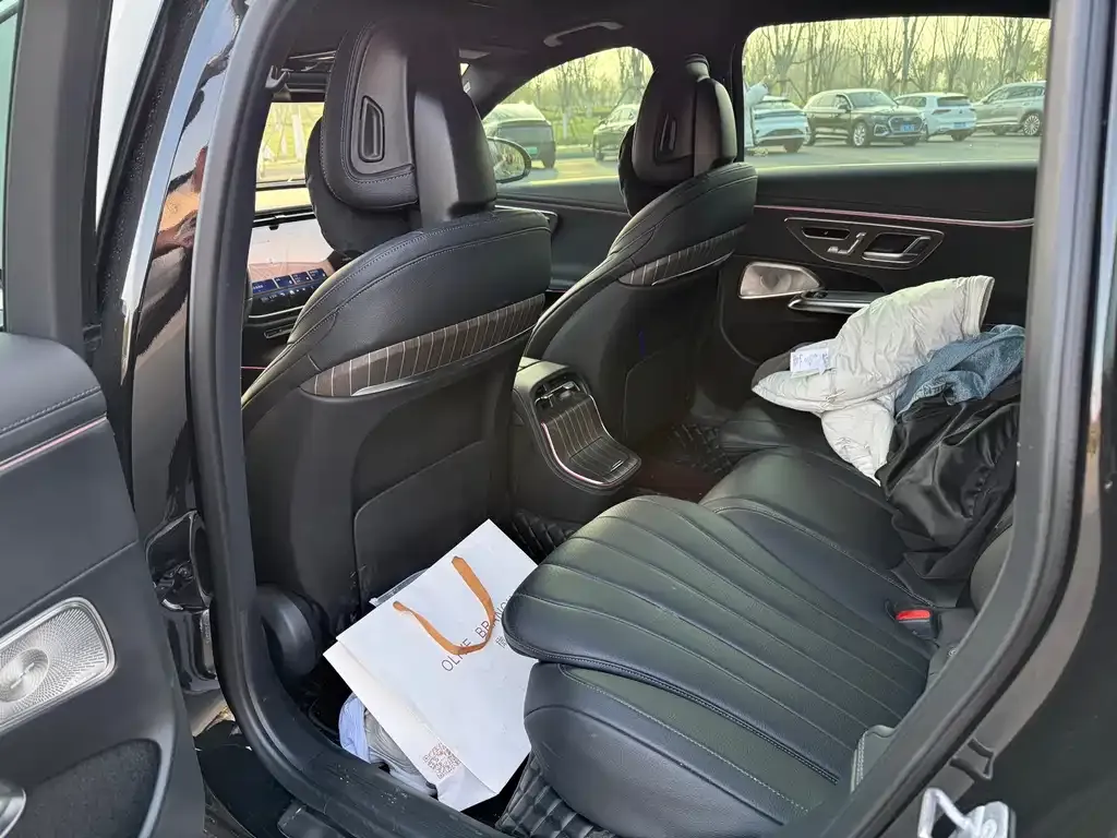 Mercedes-Benz E-Class 2024 из CN, фото 5