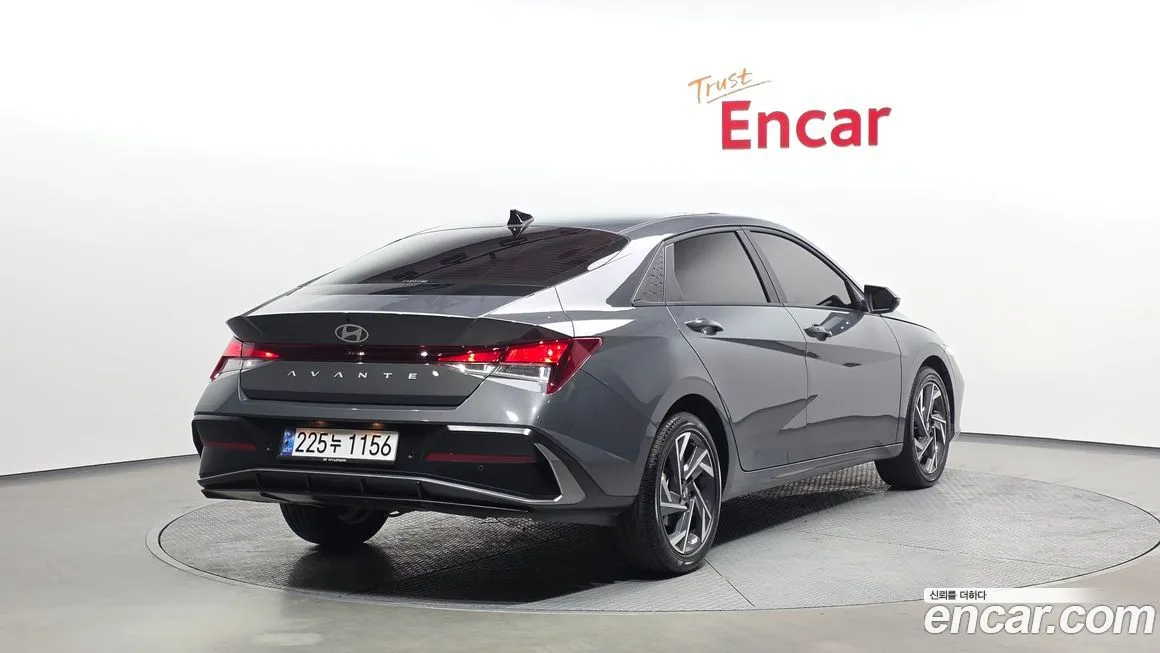Hyundai AVANTE — фото 4