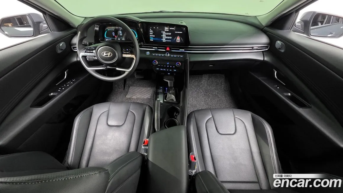 Hyundai AVANTE — фото 3