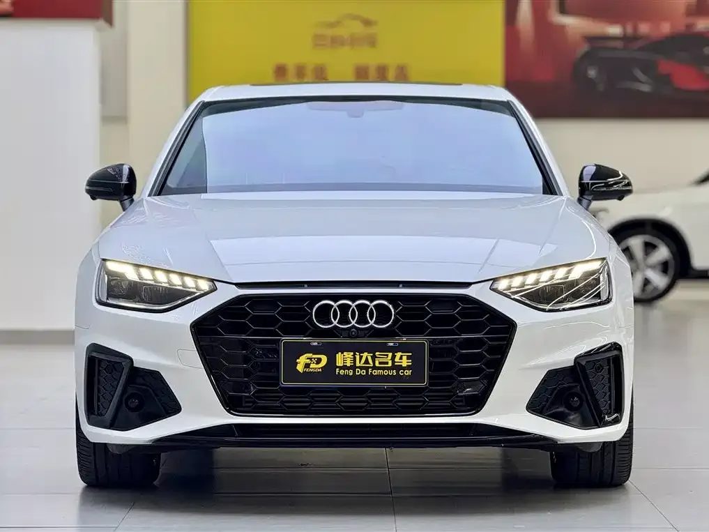 Audi A4L 2023 из CN, фото 6