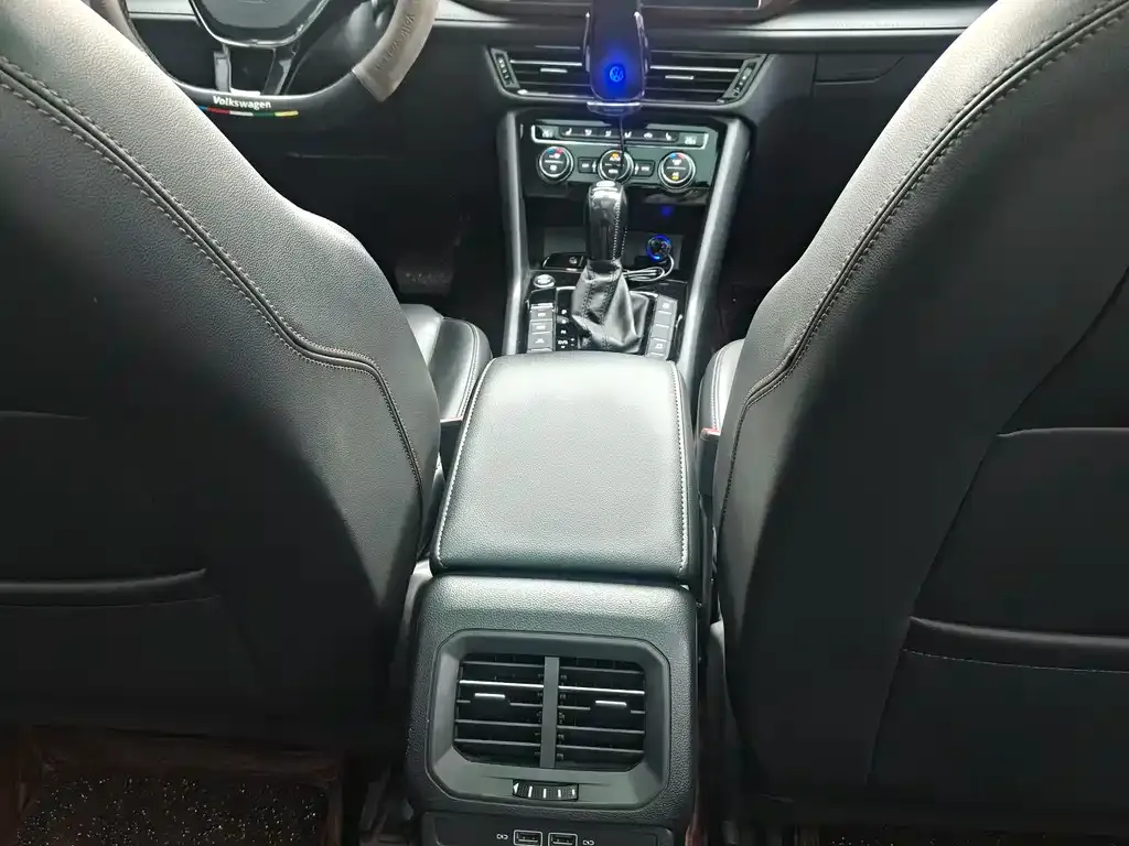 Volkswagen Tharu 2021 из CN, фото 4