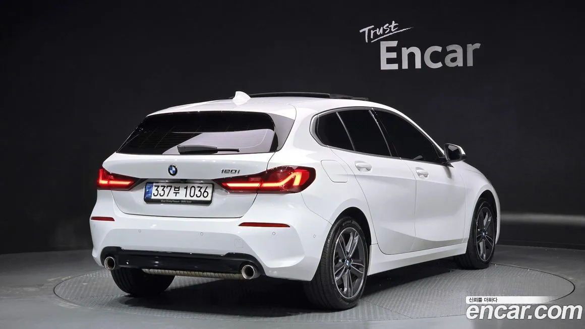 BMW 1-Series — фото 10