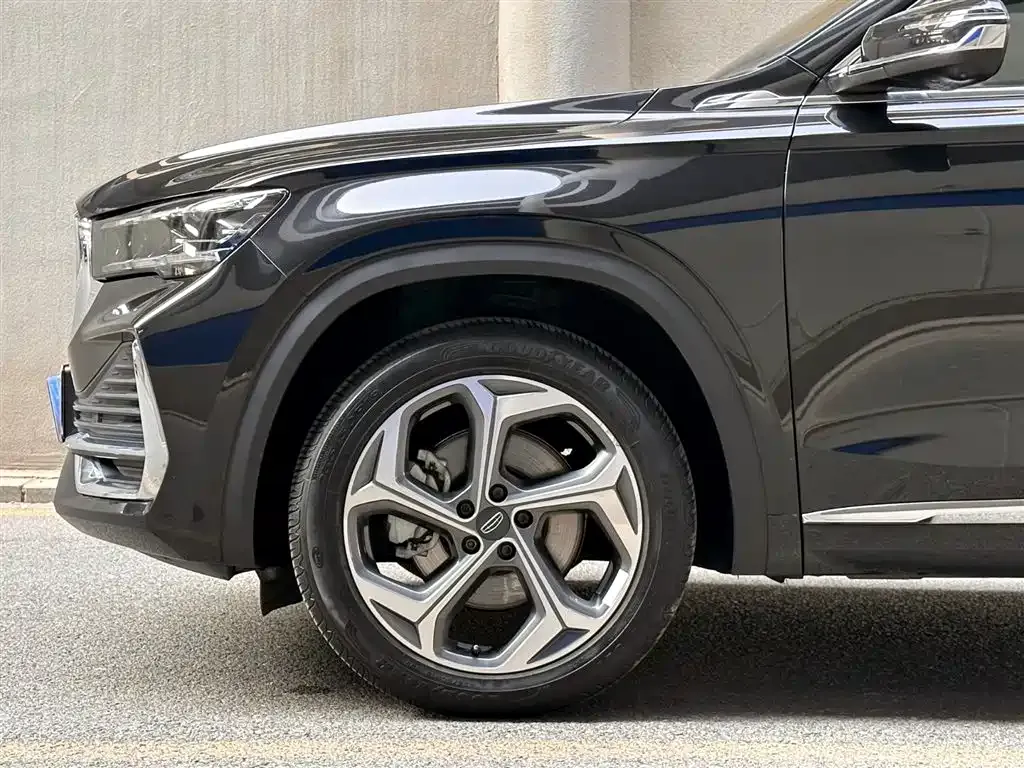 Geely Xingyue L — фото 10