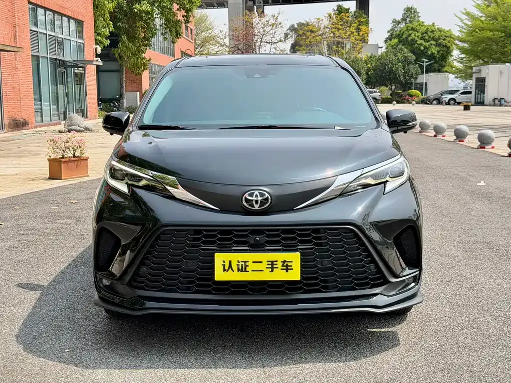 Toyota Granvia 2025 из CN, фото 7