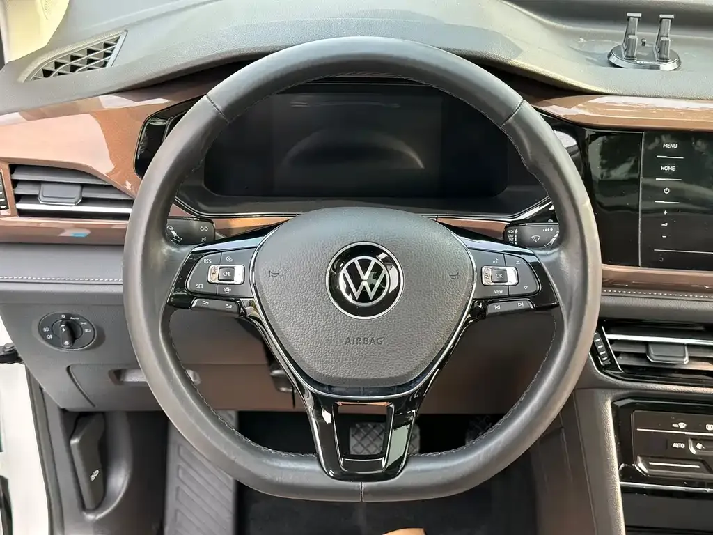 Volkswagen Tharu 2022 из CN, фото 4