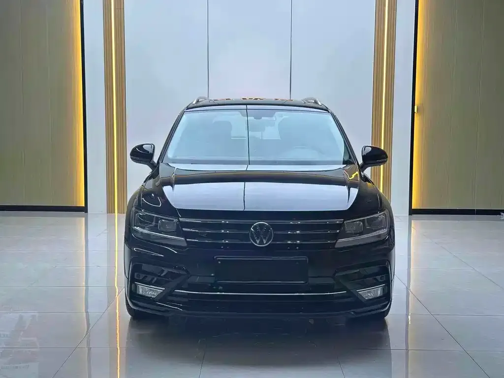 Volkswagen Tiguan L 2021 из CN, фото 3