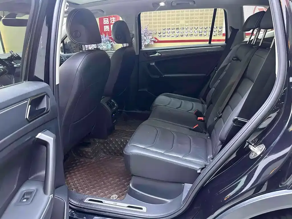 Volkswagen Tiguan L 2021 из CN, фото 4