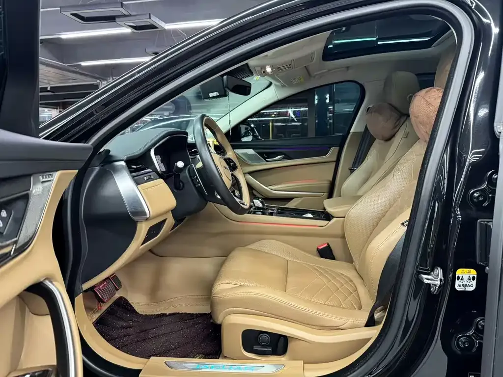 Jaguar XFL 2023 из CN, фото 7