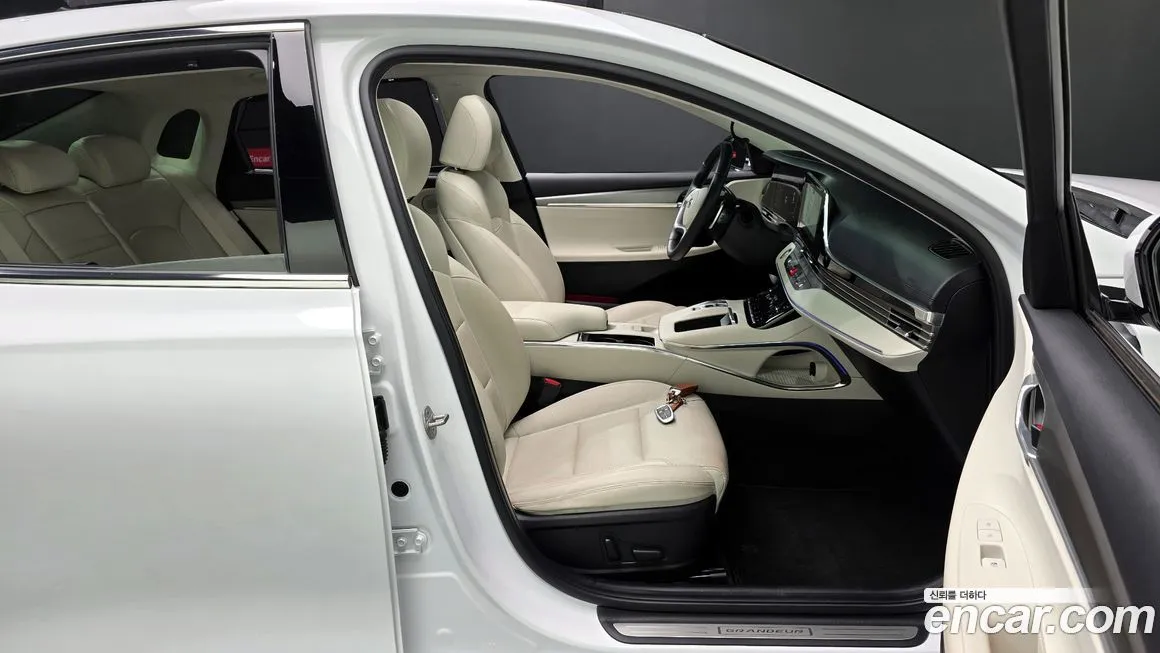 Hyundai Grandeur 2023 из KR, фото 2