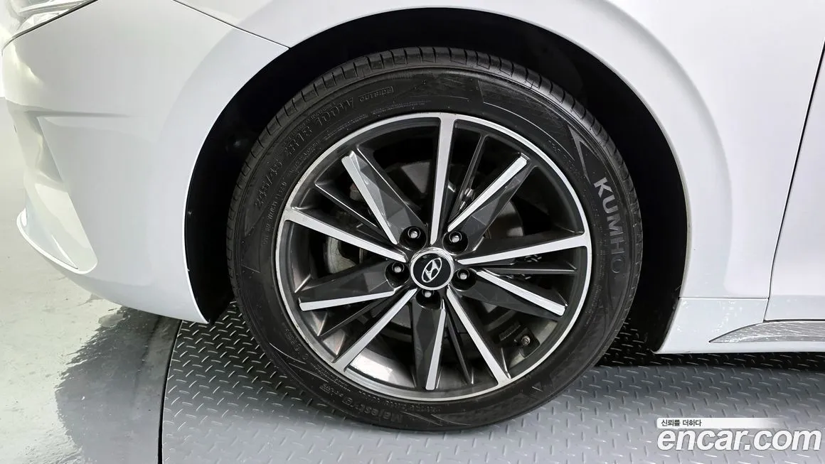 Hyundai Grandeur 2023 из KR, фото 5