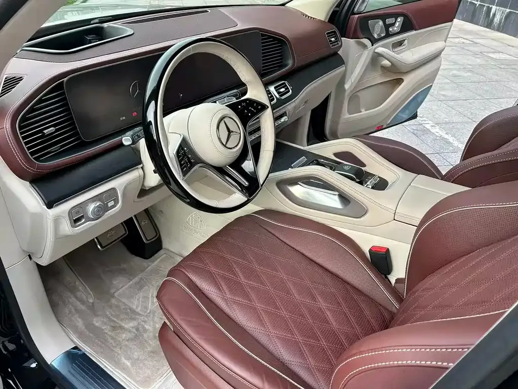 Mercedes-Benz GLS — фото 8