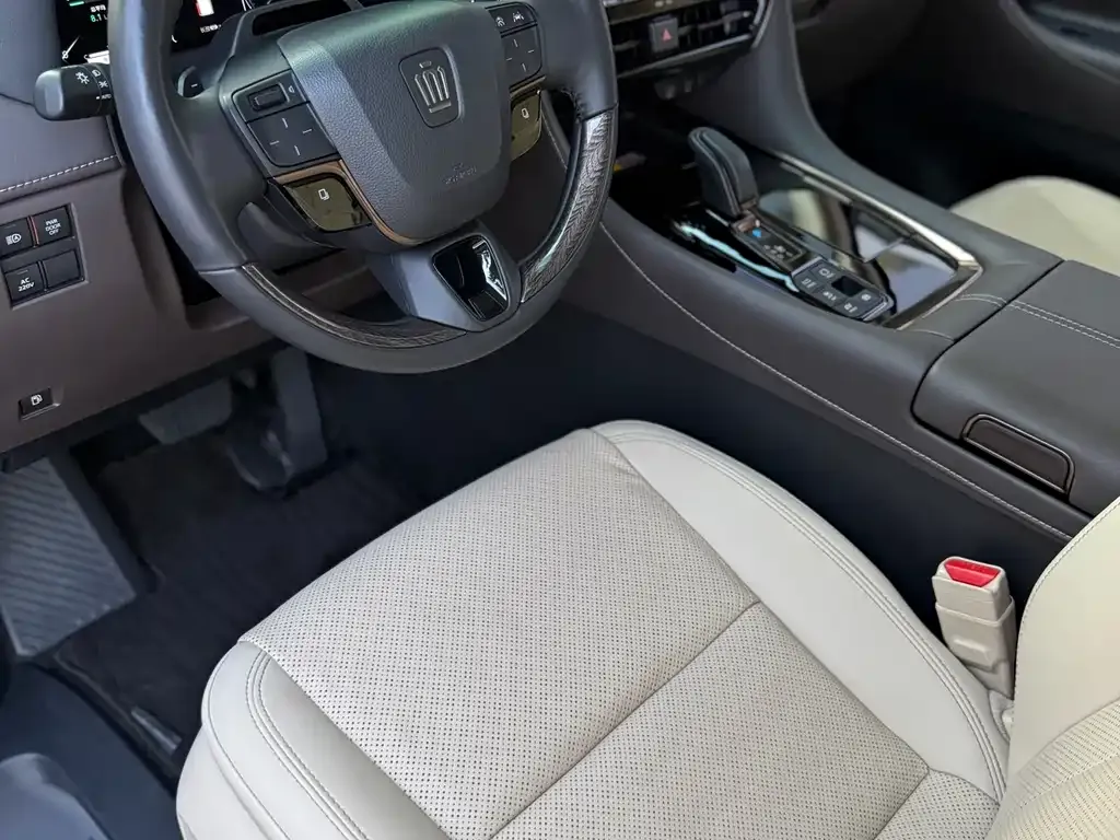 Toyota Vellfire 2023 из CN, фото 9