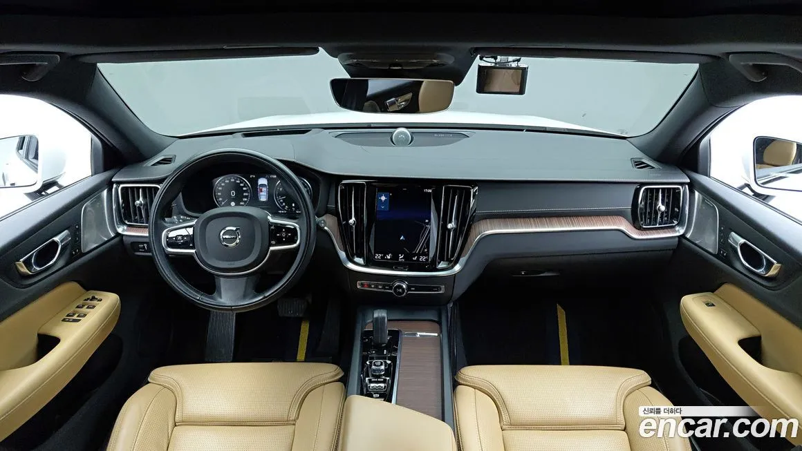 Volvo V60 2021 из KR, фото 8