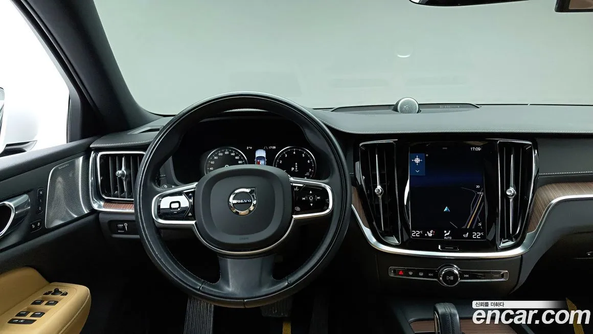 Volvo V60 2021 из KR, фото 4