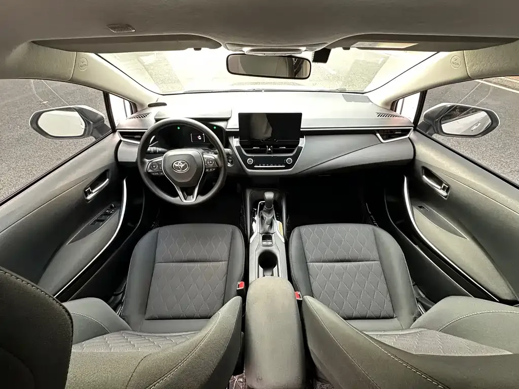 Toyota Corolla 2024 из CN, фото 4