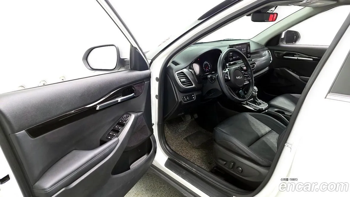Kia Seltos 2023 из KR, фото 2