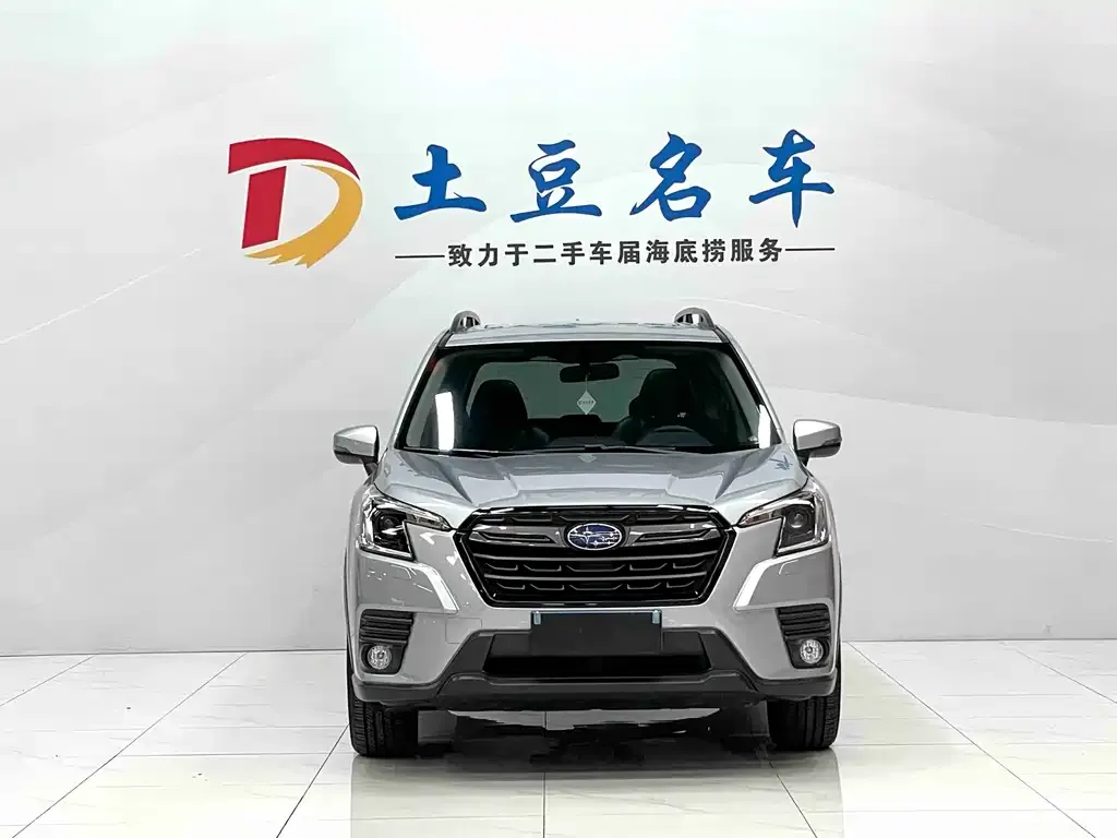 Subaru Forester — фото 2