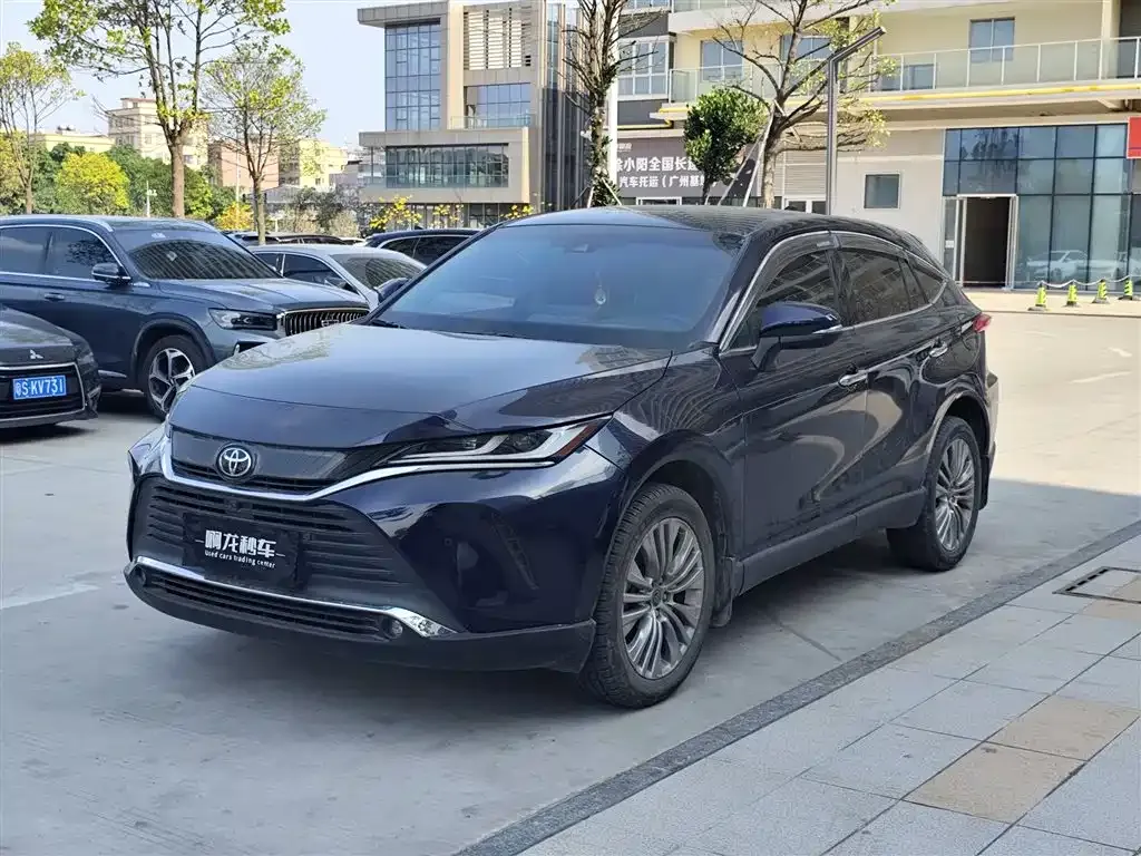 Toyota Harrier 2021 из CN, фото 1