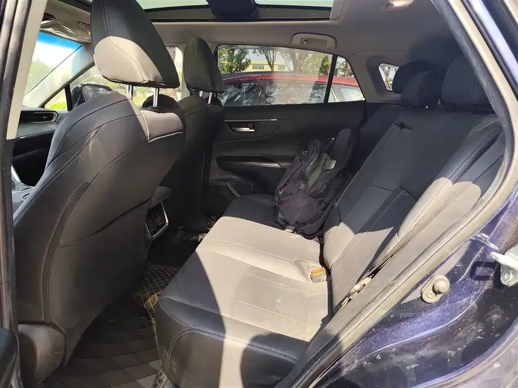 Toyota Harrier 2021 из CN, фото 8