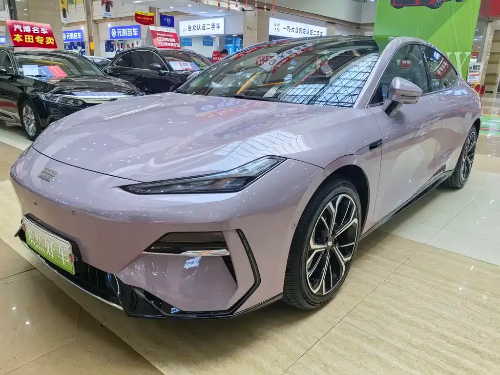 Geely Galaxy E8 — фото 1