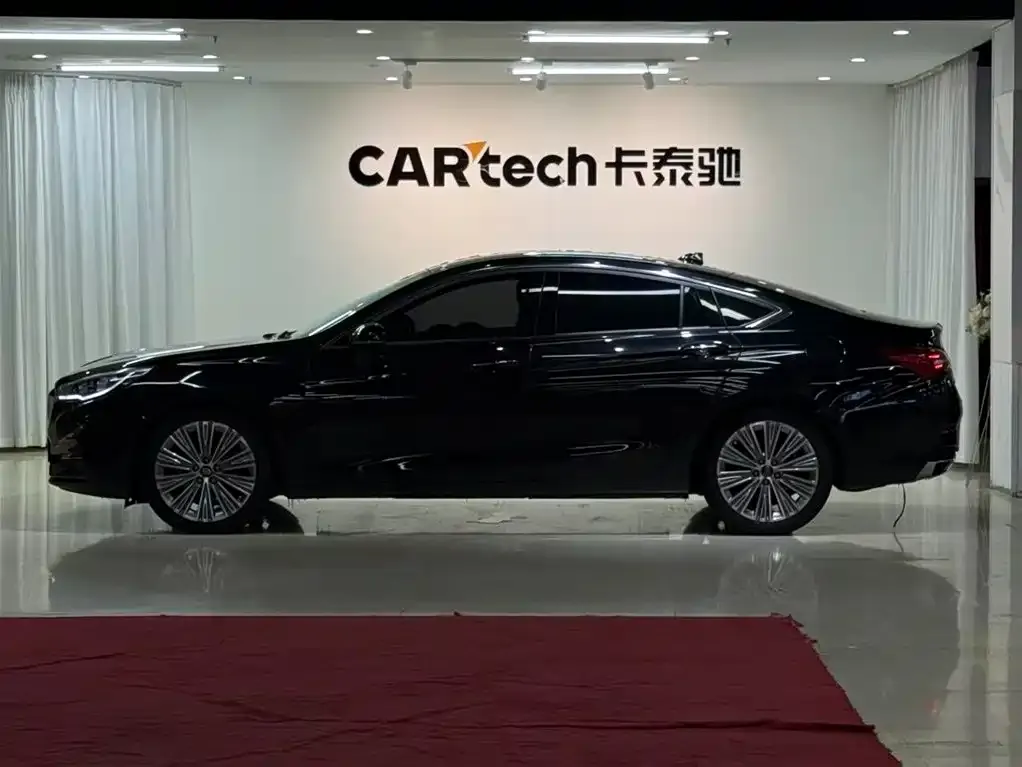 Hongqi H5 — фото 6