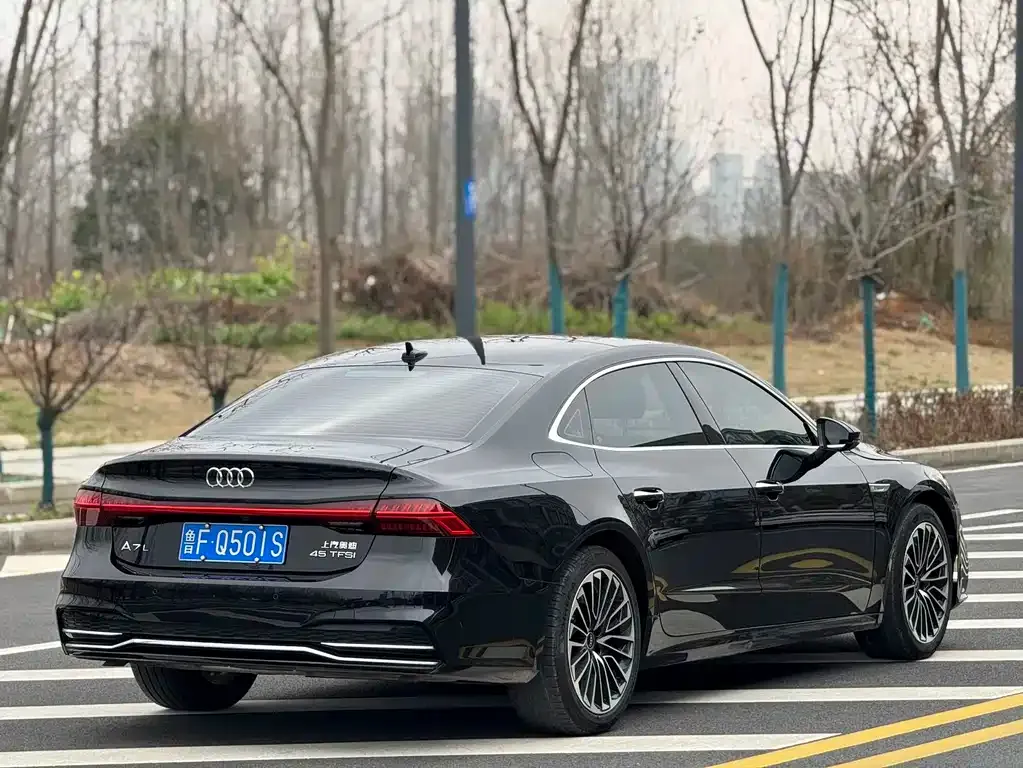 Audi A7L 2025 из CN, фото 6