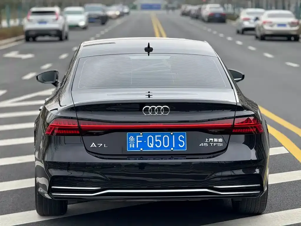 Audi A7L 2025 из CN, фото 8