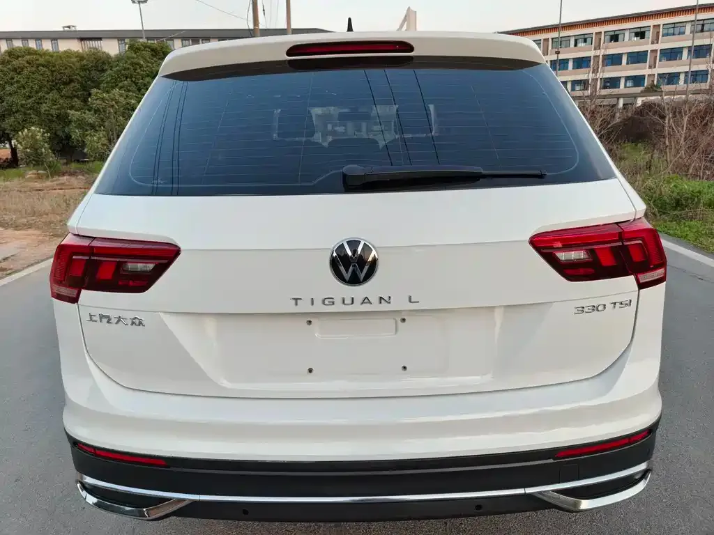 Volkswagen Tiguan L — фото 5