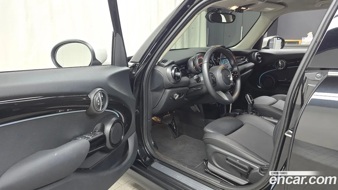 Mini Cooper 2023 из KR, фото 3