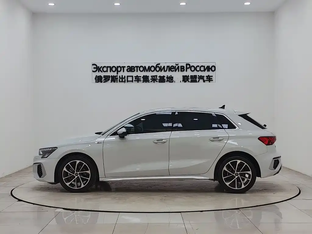 Audi A3 2022 из CN, фото 6